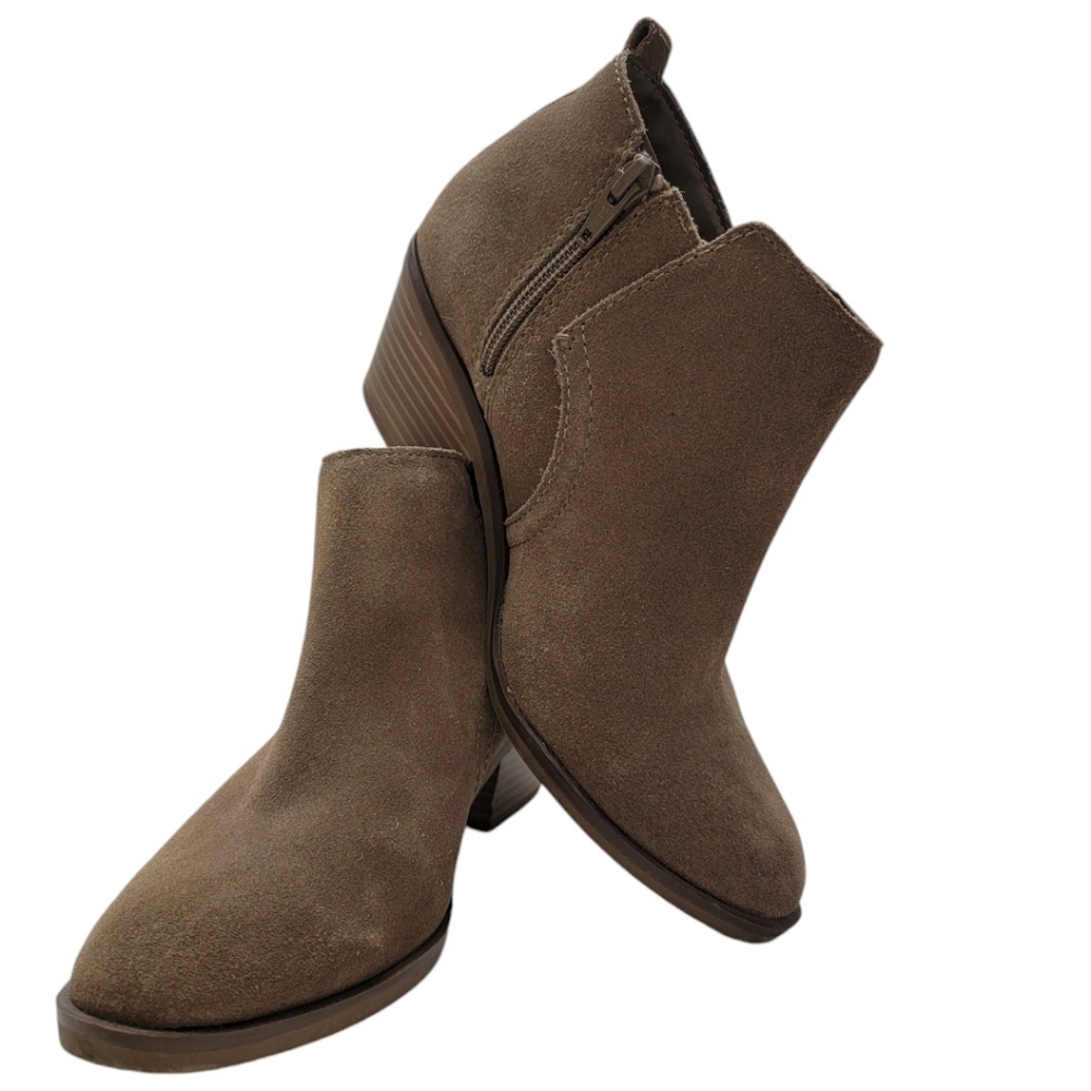 Sonoma faux suede ankle booties size 7M